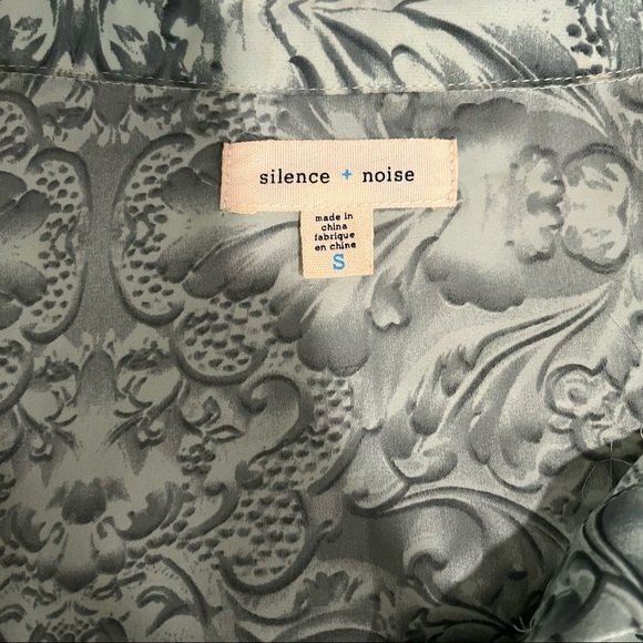 Silence + Noise Sage Green Print Button Down Long Sleeve Blouse - Picture 10 of 10